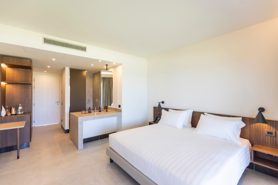 Room at Armacera Resort, Zambrone