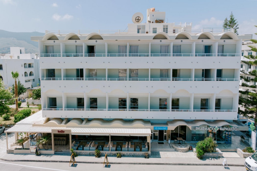 Zephyros Hotel photo1