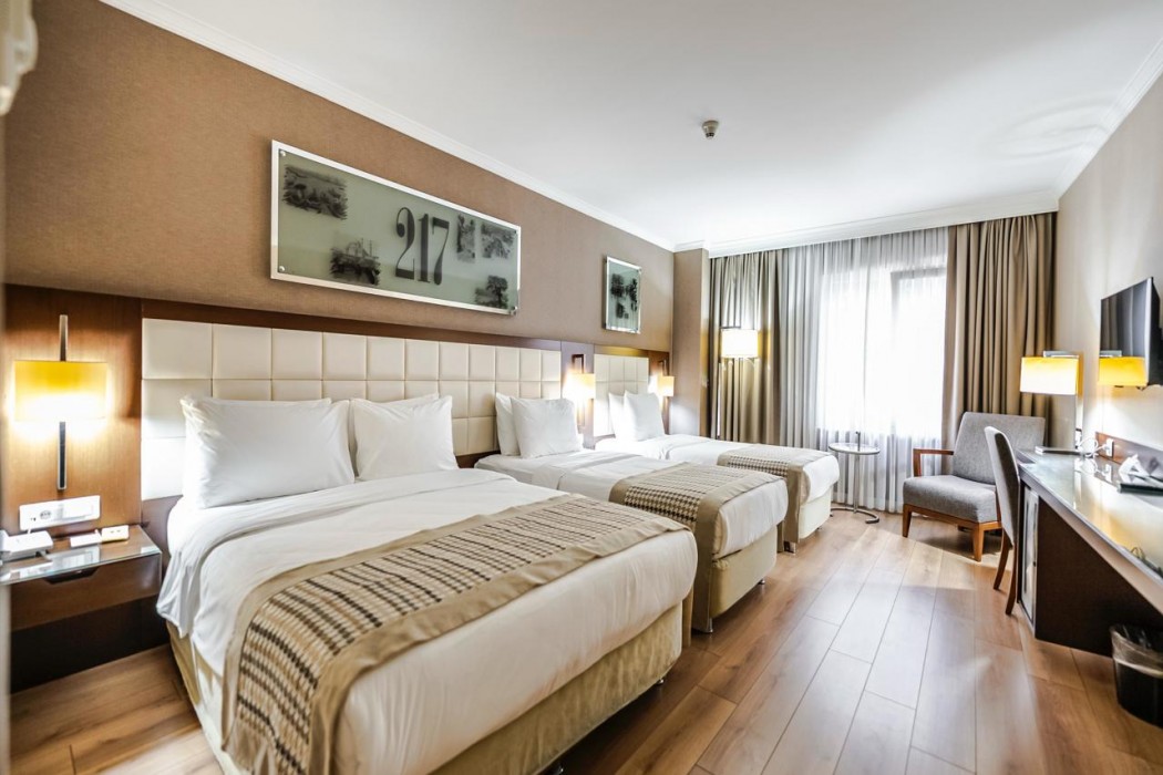 Kent Hotel 24/83
