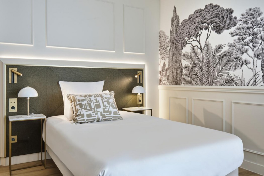 Posy Hotel by HappyCulture 37/84