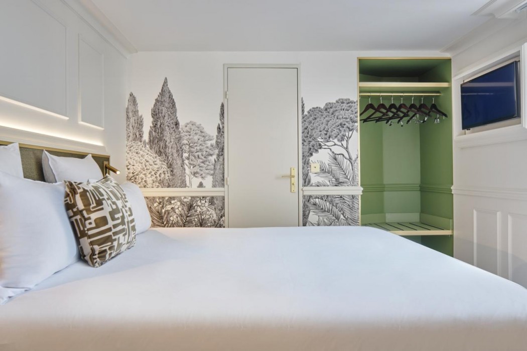 Posy Hotel by HappyCulture 14/84