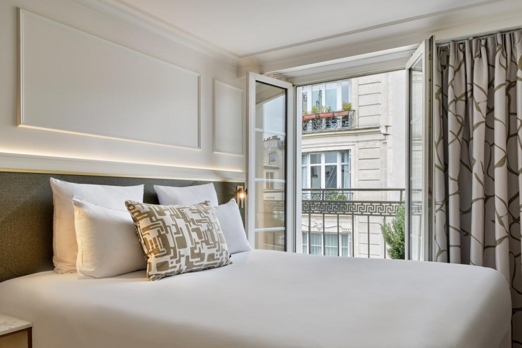 Posy Hotel by HappyCulture 24/84