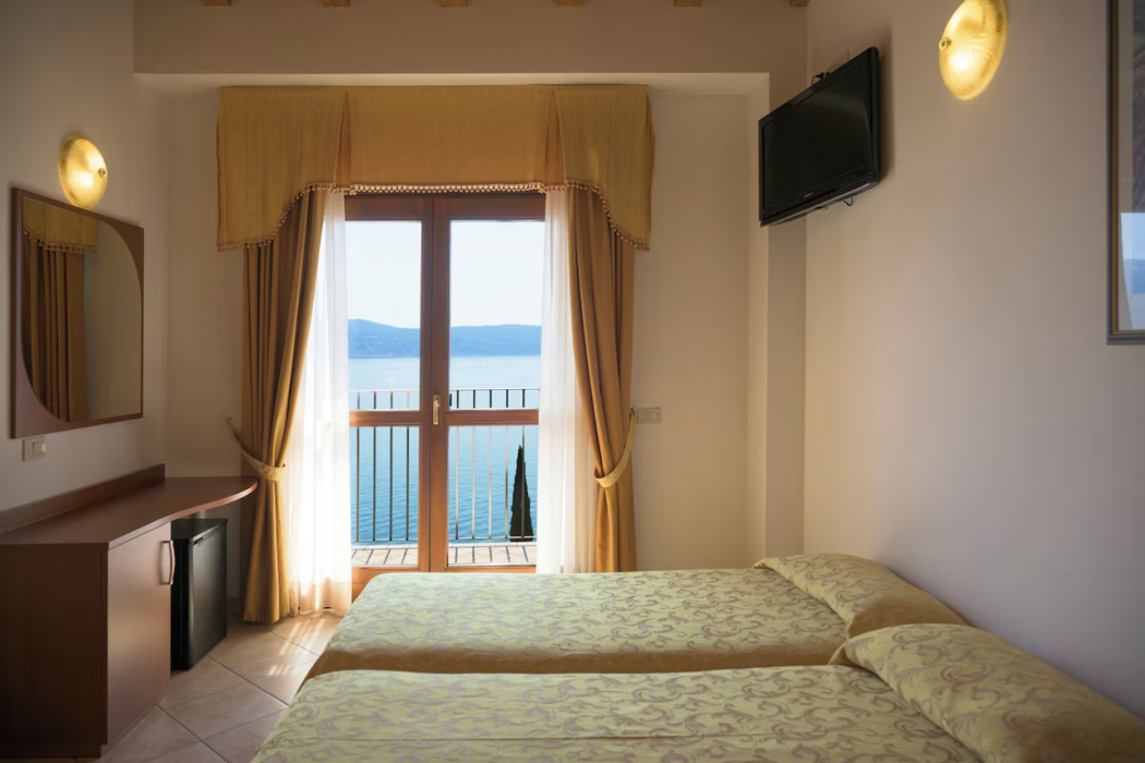 Hotel Piccolo Paradiso 8/61