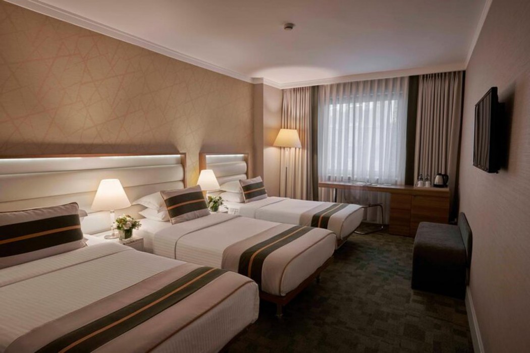 Richmond Hotel 15/73