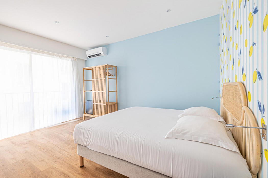 Room at L'Alcove Hotel, NICE
