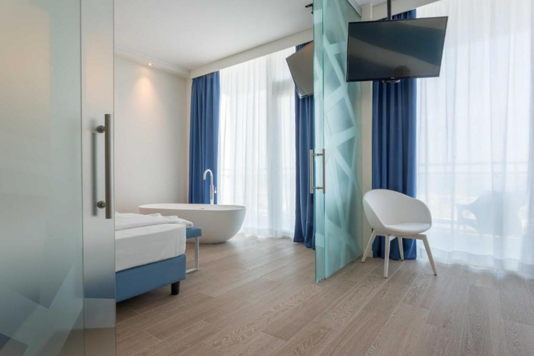Hotel Mediterraneo 17/37