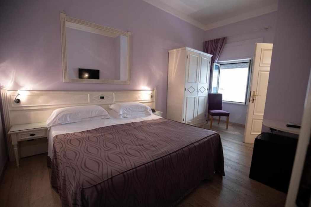 Hotel London 9/39
