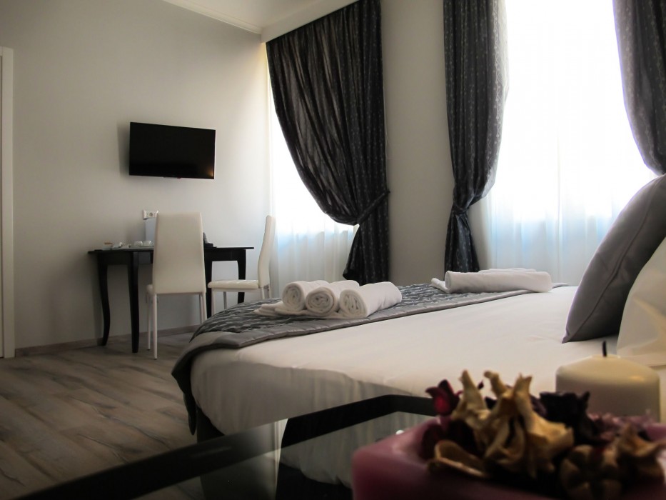 Roma Veneto Relais 62/96