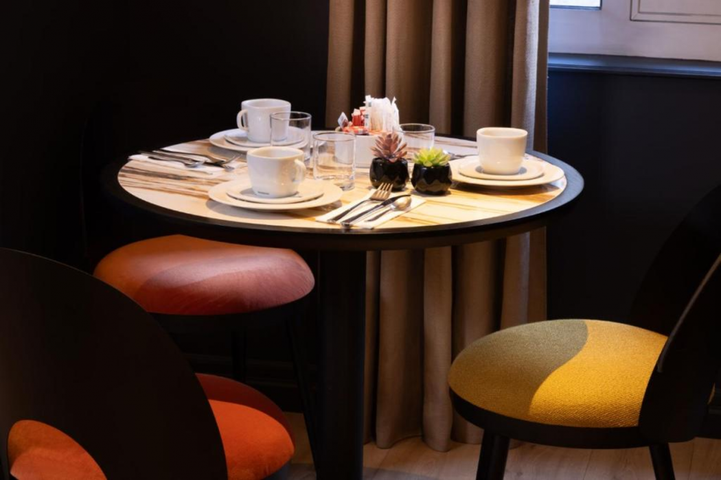 Le 46 Hotel 58/70