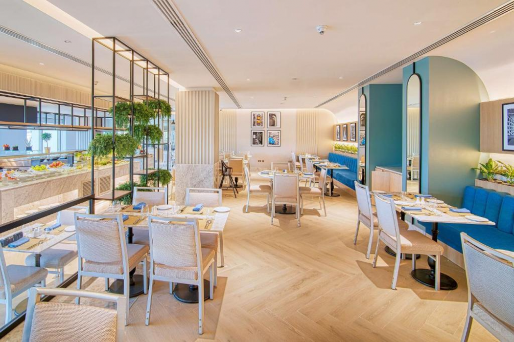 Radisson Blu Hotel and Resort Abu Dhabi Corniche 41/88