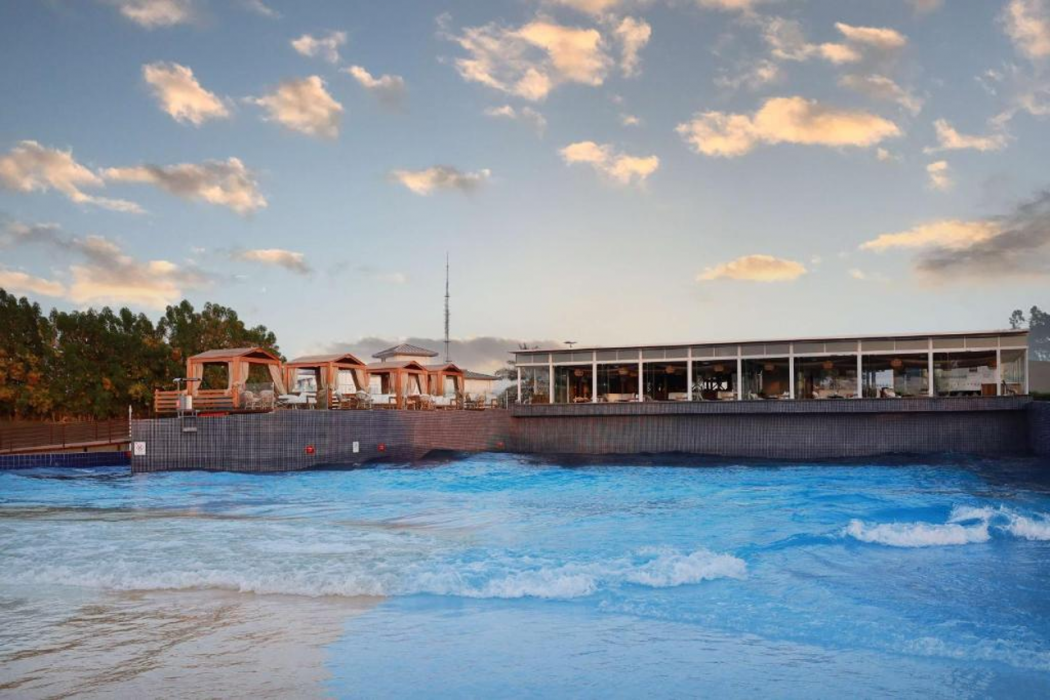 Radisson Blu Hotel and Resort Abu Dhabi Corniche 53/88