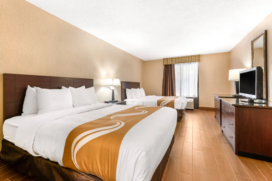 Quality Inn & Suites Orlando Airport 7/18