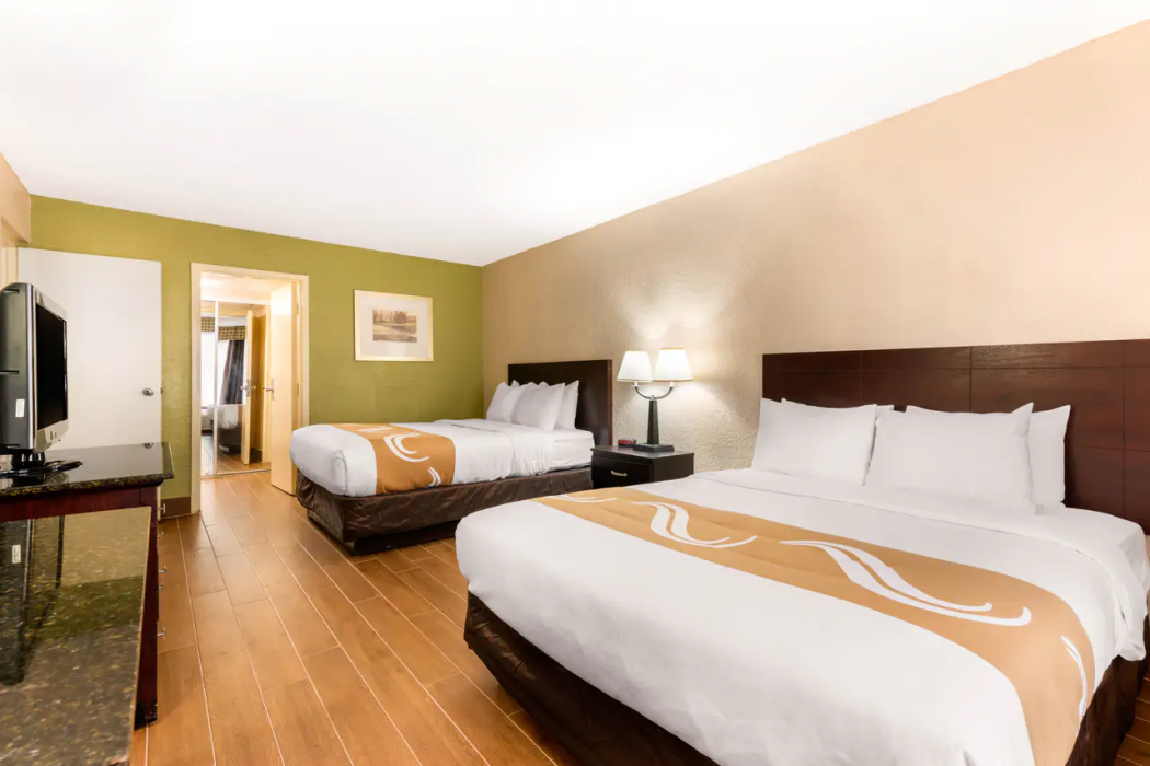 Quality Inn & Suites Orlando Airport 8/18