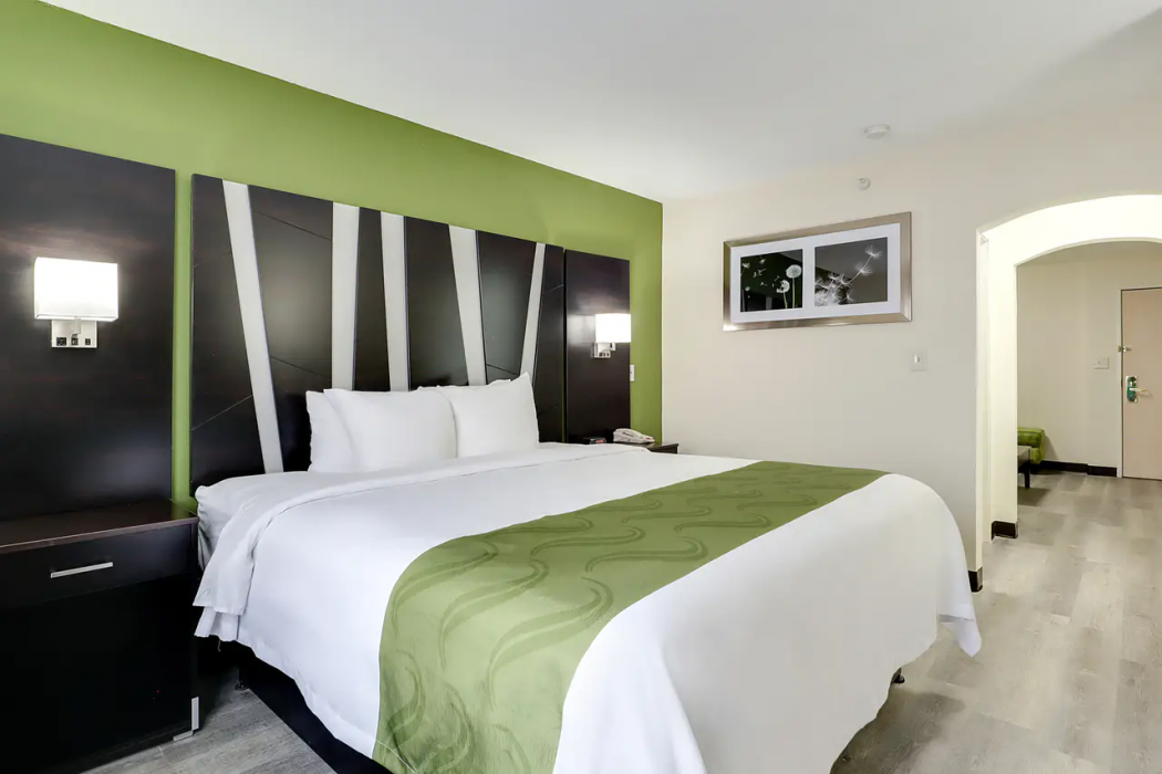 Quality Suites Albuquerque Airport 3/19