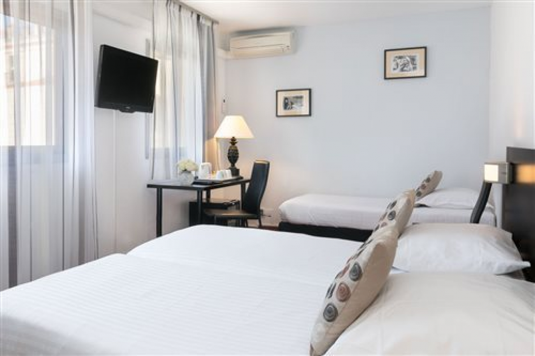 Room at Best Western Hotel Mediterranee Menton, MENTON
