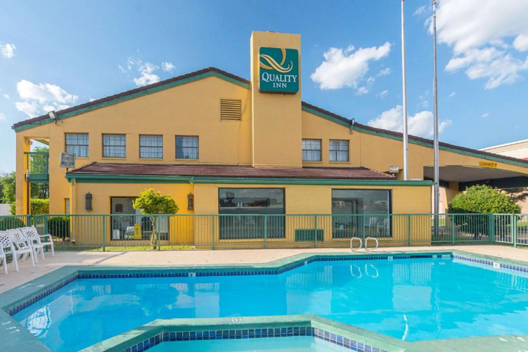 Quality Inn Amarillo I-40 East 16/23