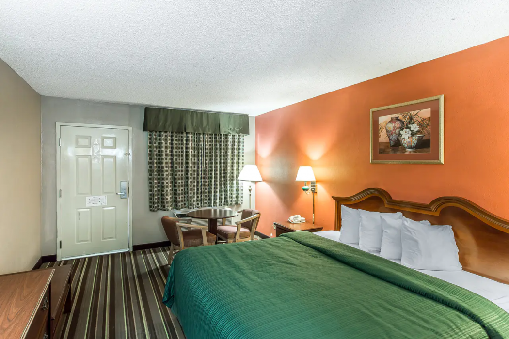 Quality Inn Suites Macon North 11/19