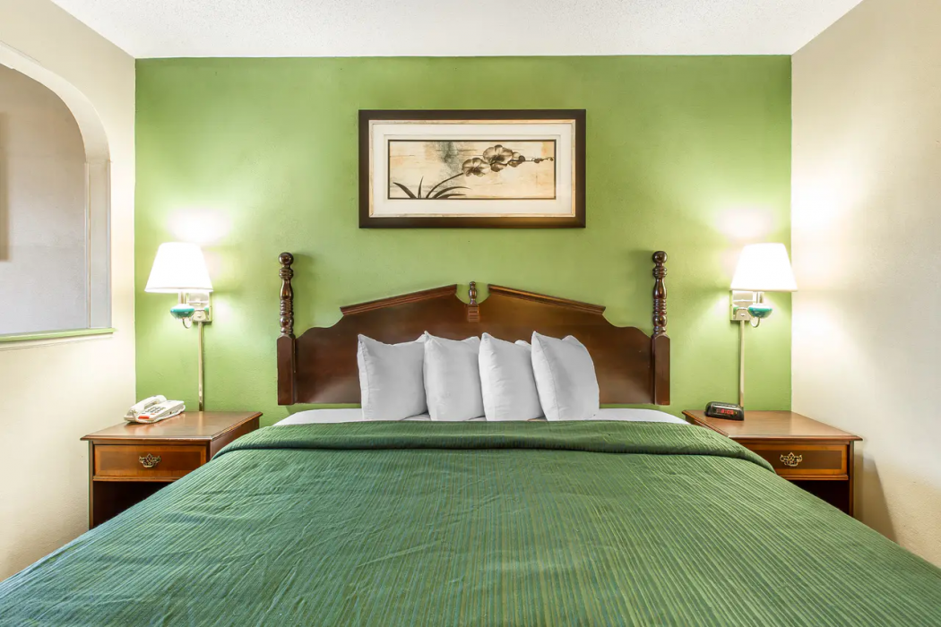 Quality Inn Suites Macon North 12/19