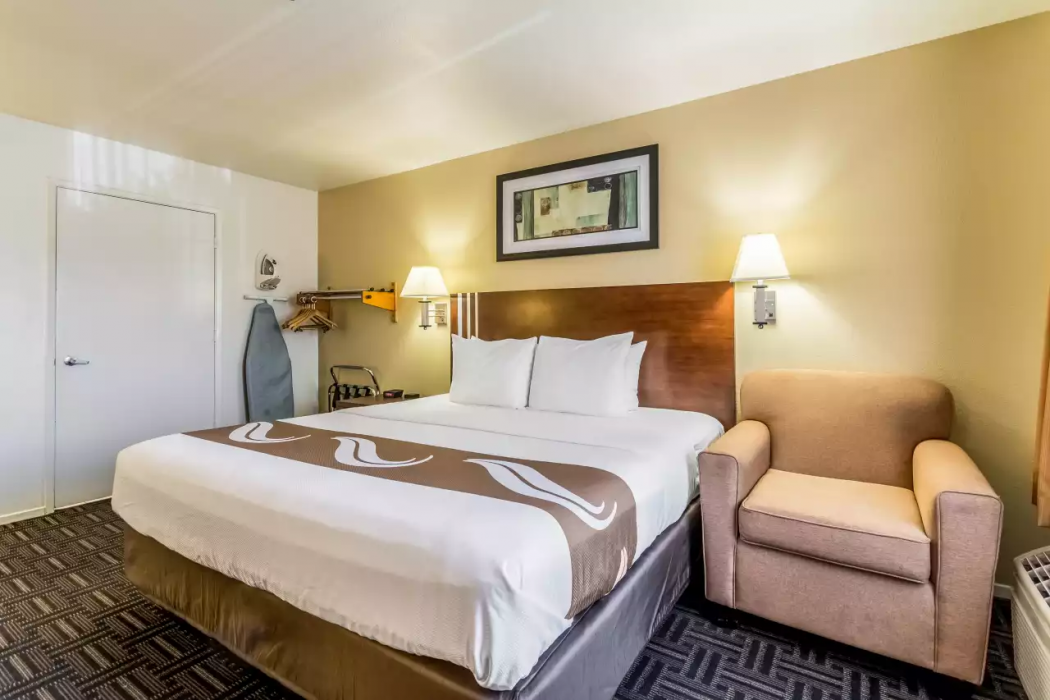 Quality Inn Fresno Near University 18/34