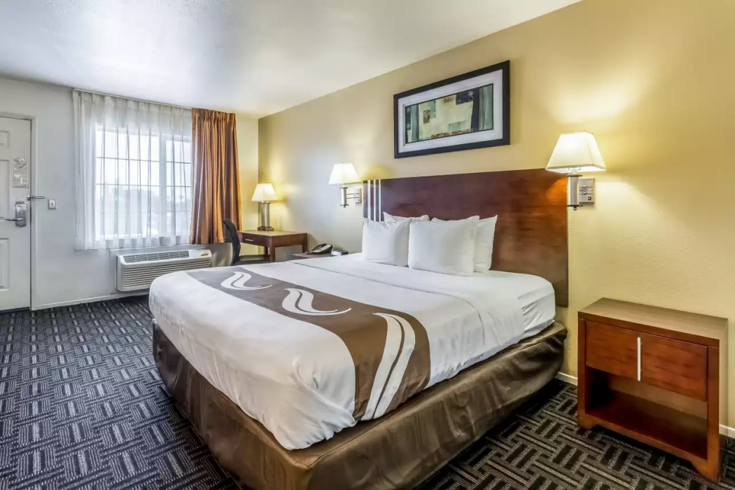 Quality Inn Fresno Near University 10/34