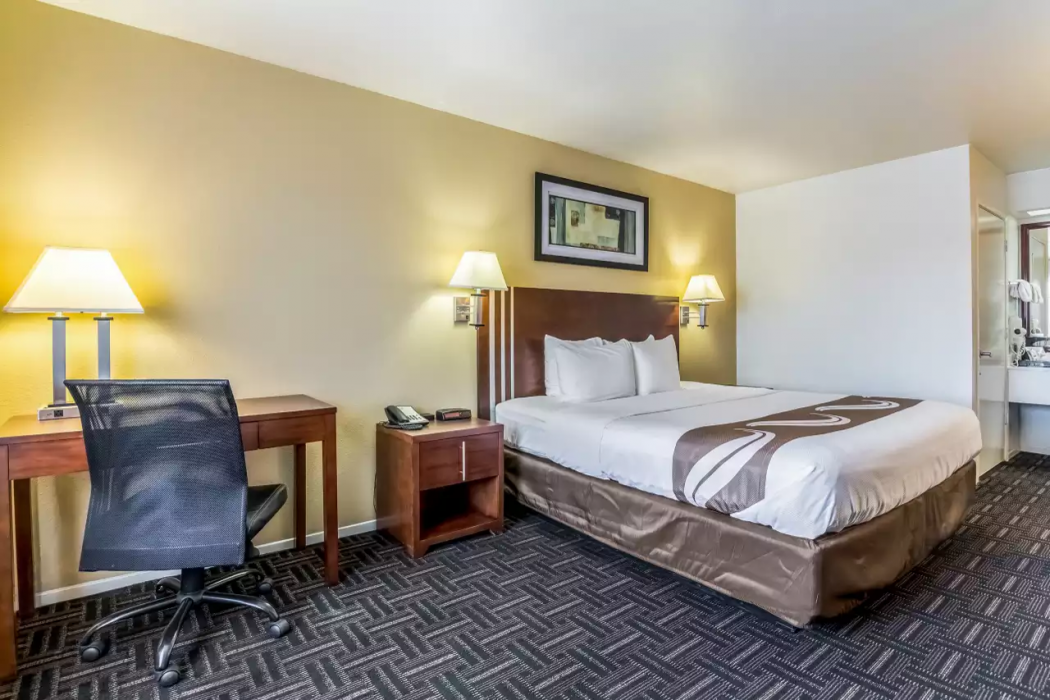 Quality Inn Fresno Near University 11/34
