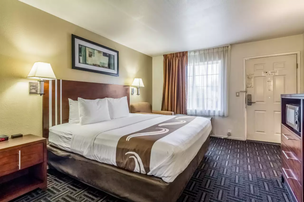 Quality Inn Fresno Near University 24/34