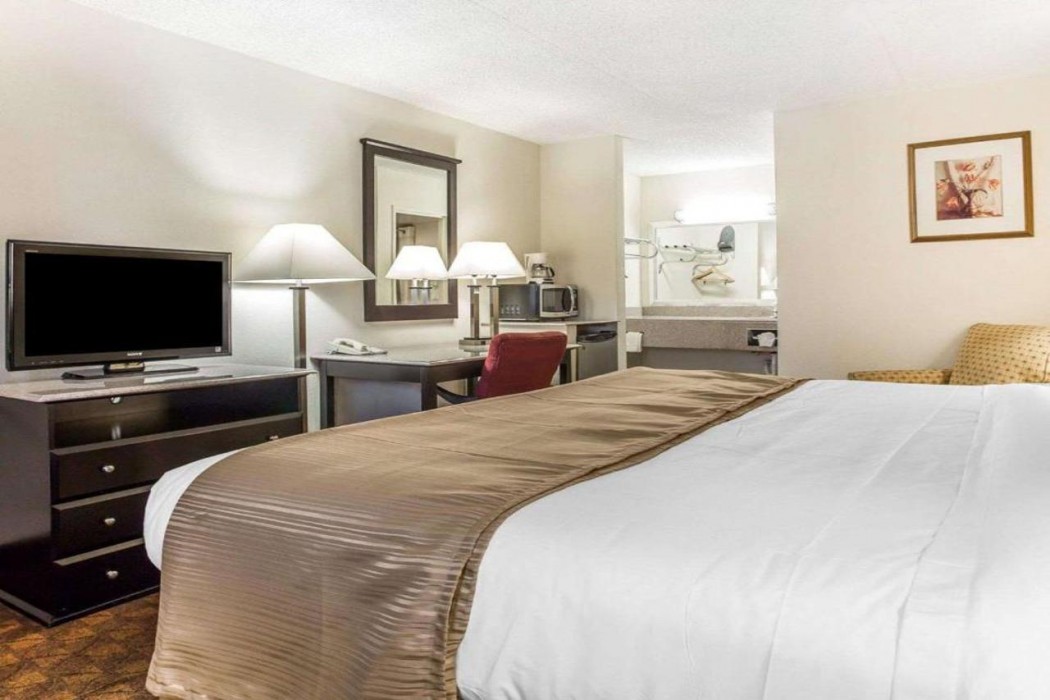 Quality Inn & Suites Coliseum 9/20