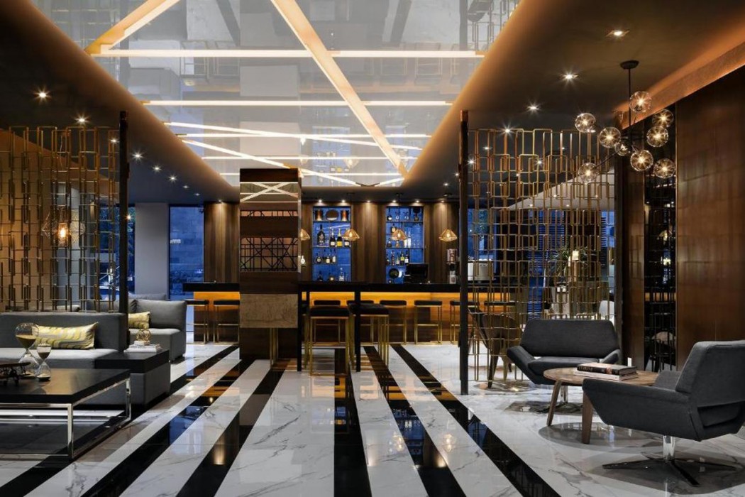 Sens Hotel 8/64