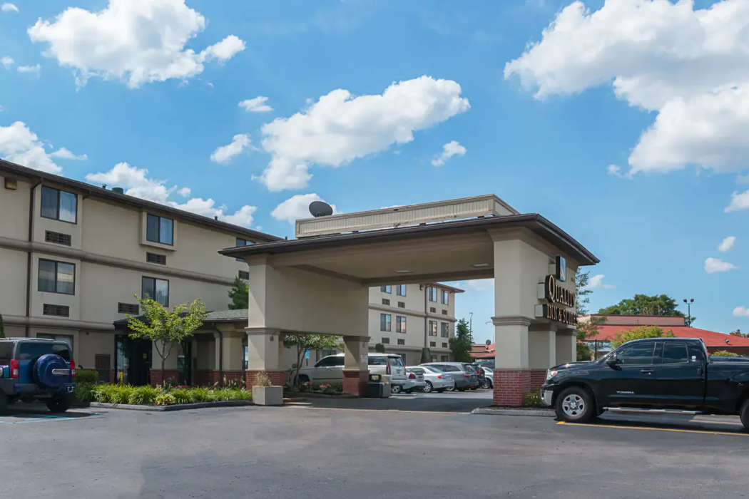Quality Inn and Suites Detroit Metro Airport 2/27