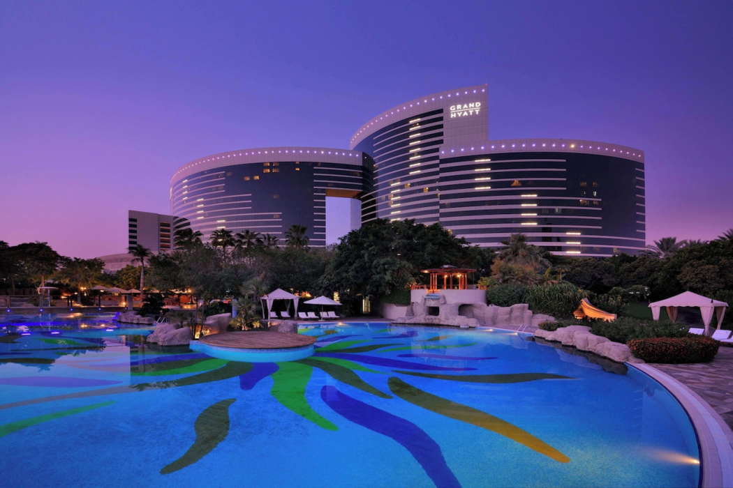 Swimming pool-spa