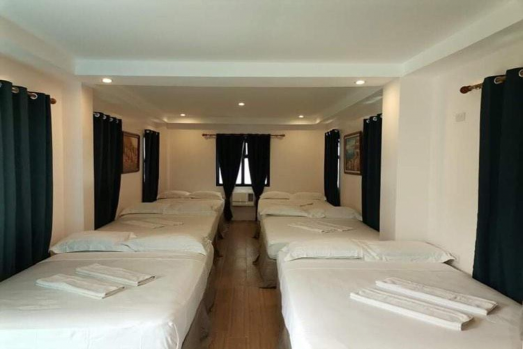 Island Inn Boracay 12/50