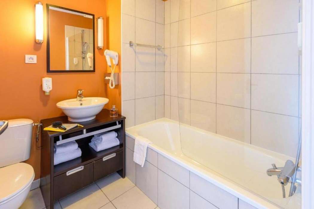 Room at Clarion Aparthotel Toulouse Le Parc de l Escale, TOULOUSE