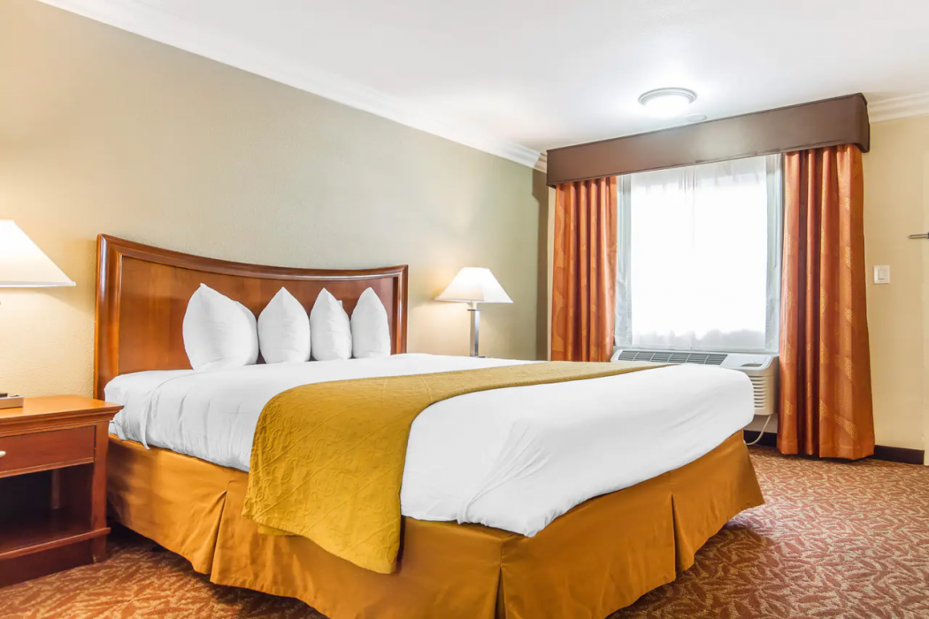 Quality Inn Sacramento Convention Center 10/27