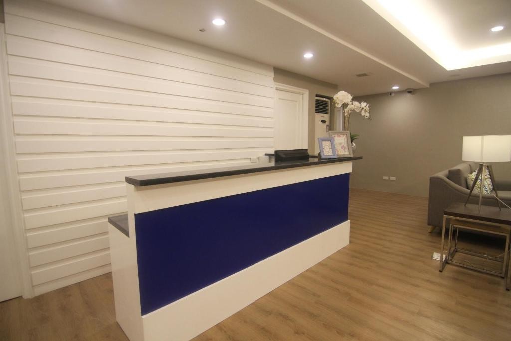 Bryan Condominium Suites 2/66