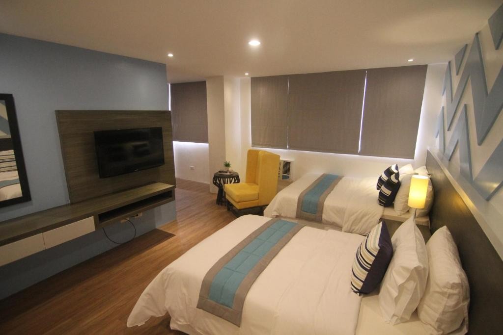 Bryan Condominium Suites 15/66