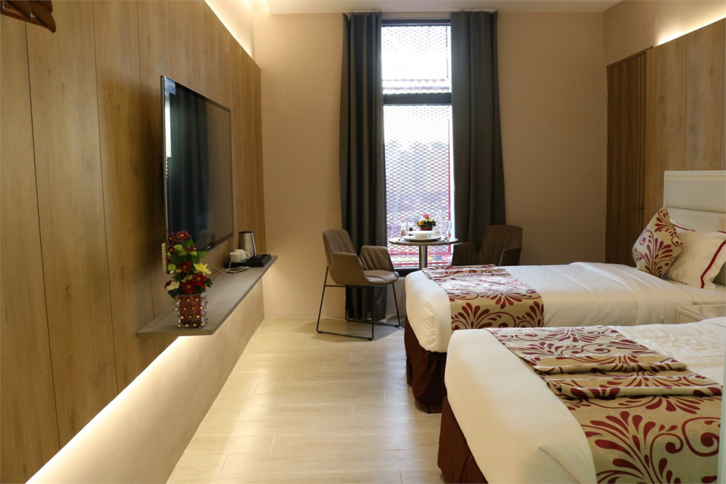 Red Hotel Cubao 9/64
