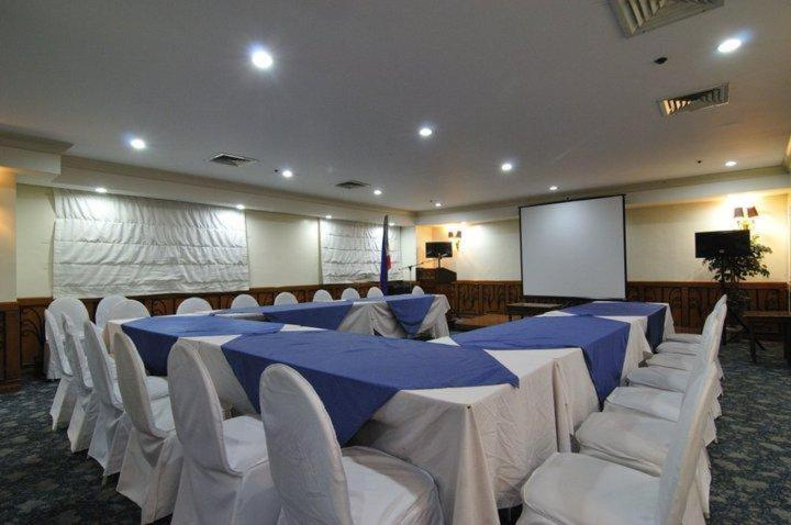 Zen Rooms Tiara Oriental Manila 16/29