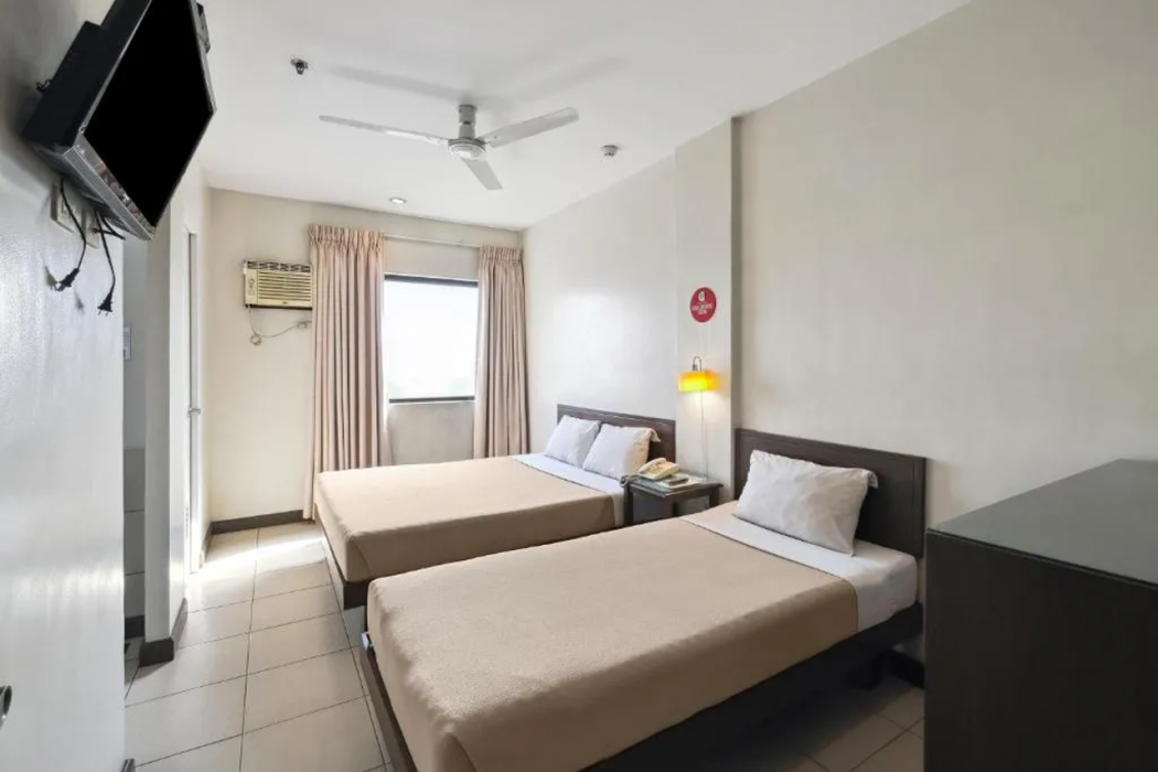 Governor Forbes Inn - Manila City Center by ZUZU 17/31