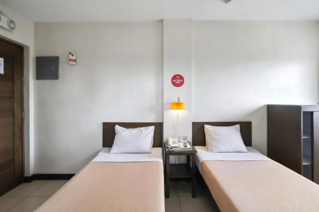 Governor Forbes Inn - Manila City Center by ZUZU 23/31