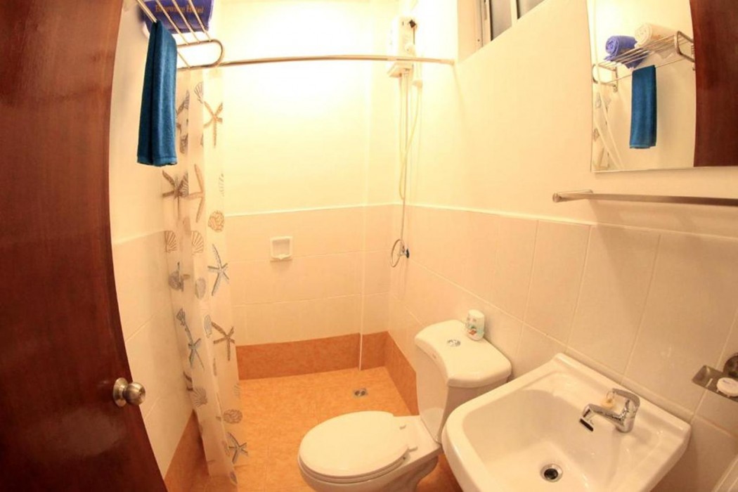 Coron Bluewave Hotel 37/75