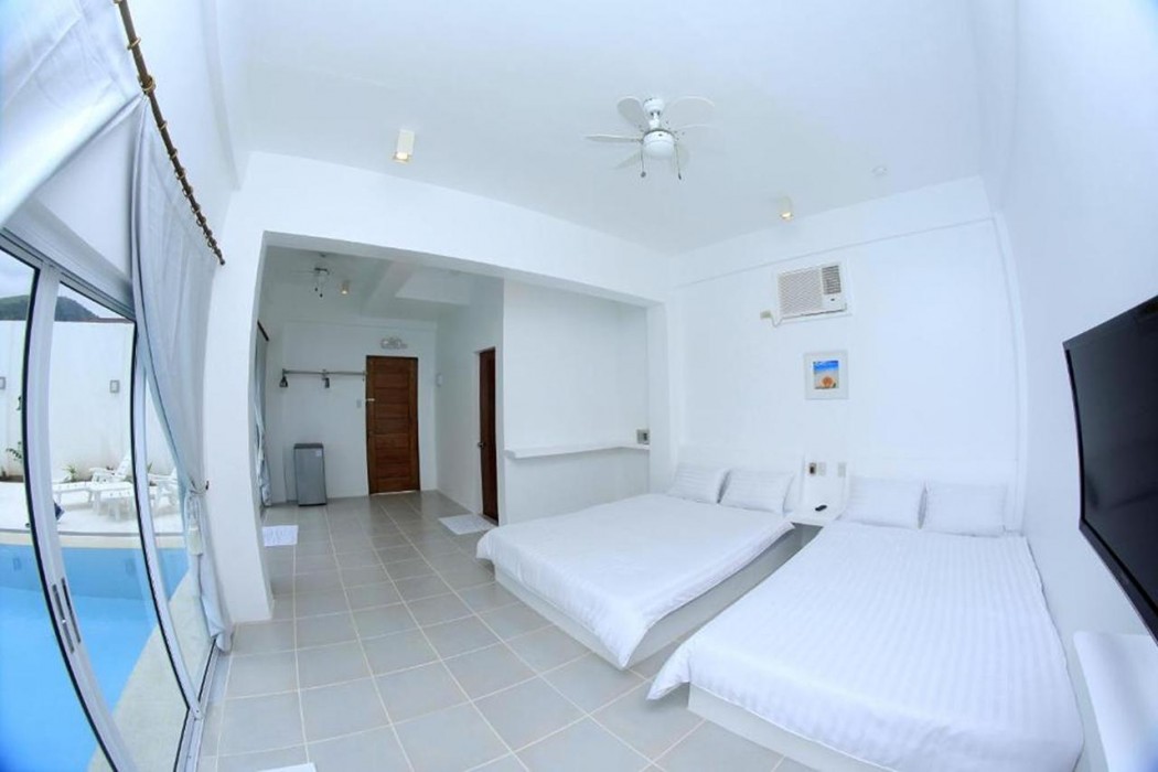 Coron Bluewave Hotel 28/75