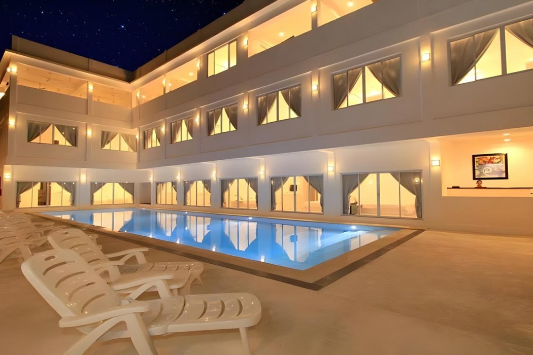 Coron Bluewave Hotel 59/75