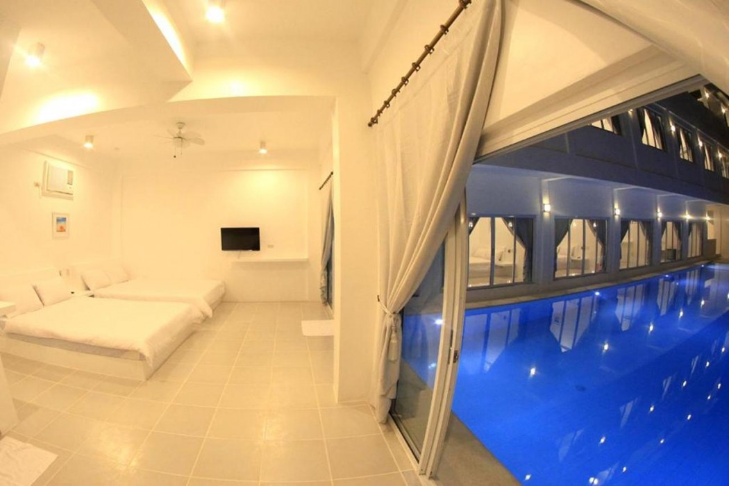 Coron Bluewave Hotel 32/75