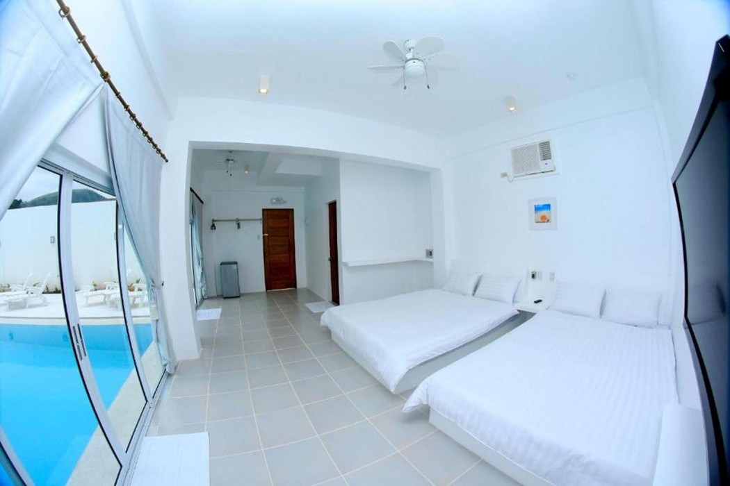 Coron Bluewave Hotel 26/75