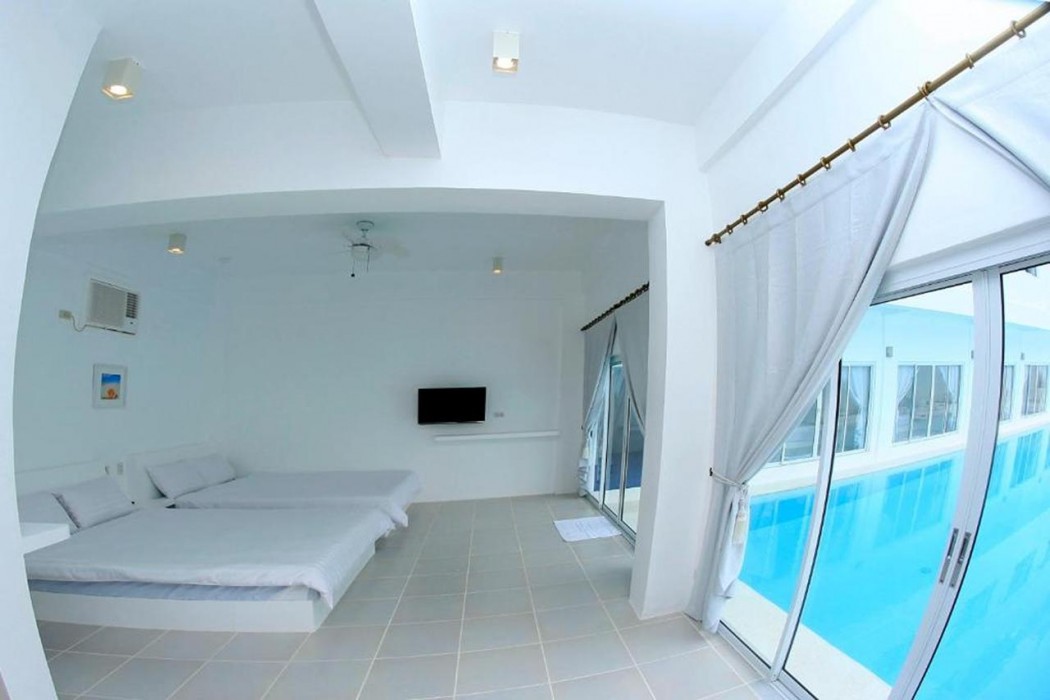 Coron Bluewave Hotel 27/75