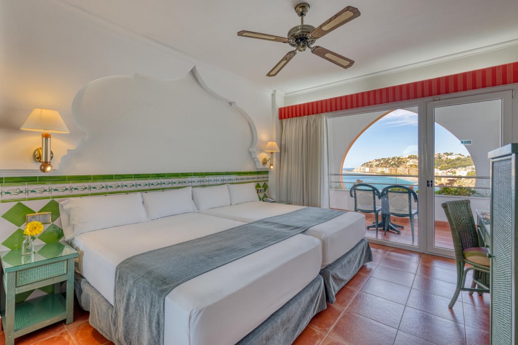 Playacalida Hotel 3/22