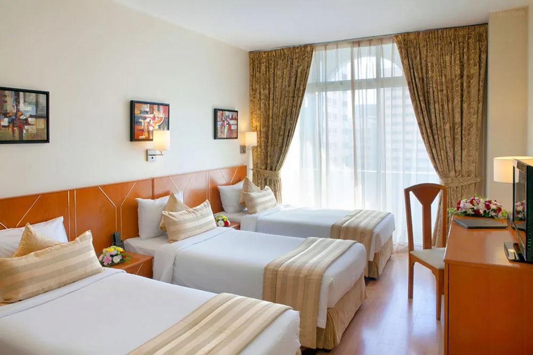 Room at Landmark Hotel Baniyas, DUBAI