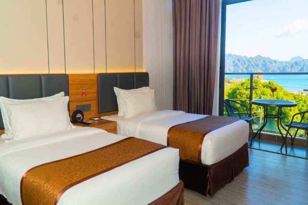 Vienna Hotel 23/65