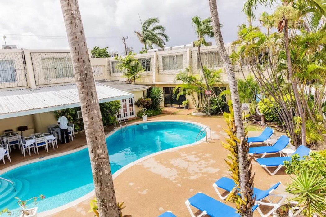 Pirate’s Inn Apartment Hotel 24/59