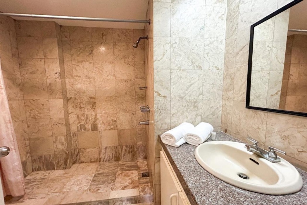 Sunette Tower Suites Makati City Center 25/75